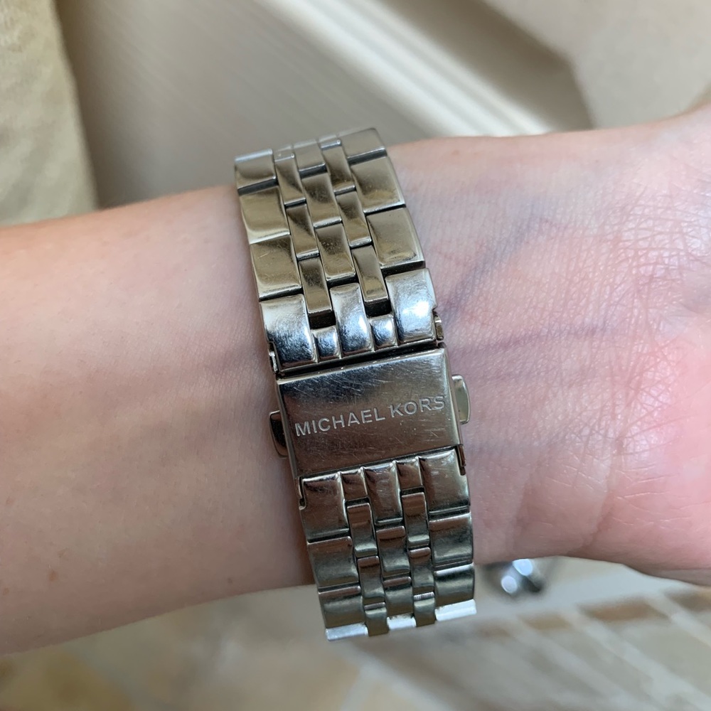Michael Kors Women’s Watch - Picture 5 of 5